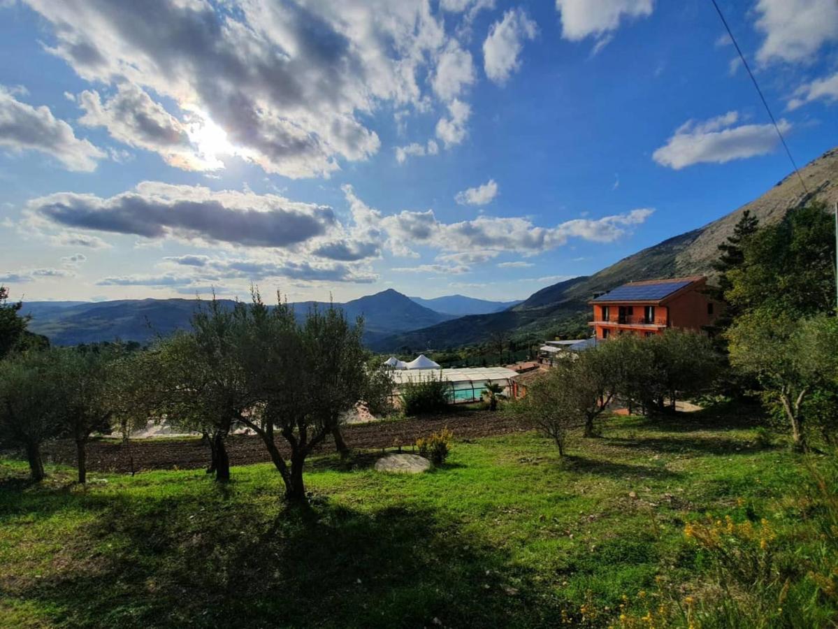 Resort San Nicola - Restaurant And Wellness Fitness Polizzi Generosa Exteriör bild